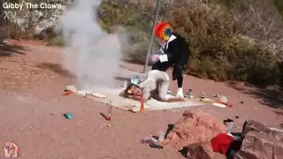 لا حاجة للتوابل عندما أركب ذلك الديك الرومي العملاق في مشهد إكس إكس إكس