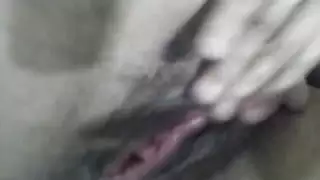 رغبات امرأة مسلمة المخفية: نشوة مبللة مباشرة على ويب كاميرا