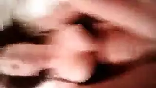 شاهدهم يئنون بلغتك